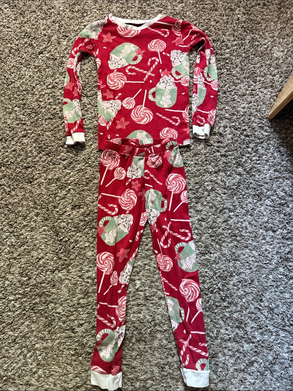 Kids Holiday Candy-Print Pajama Set — Red